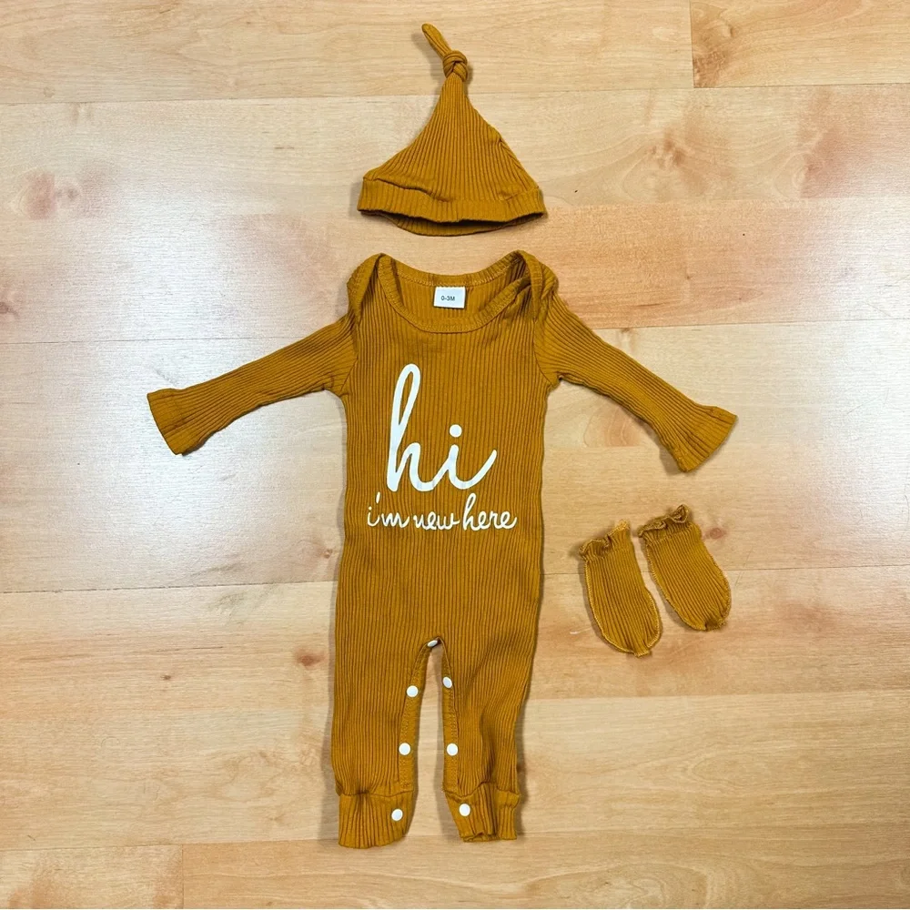 Going Home Mustard Yellow “Hi I’m New Here” 3-Piece Newborn Unisex Outfit 0-3M